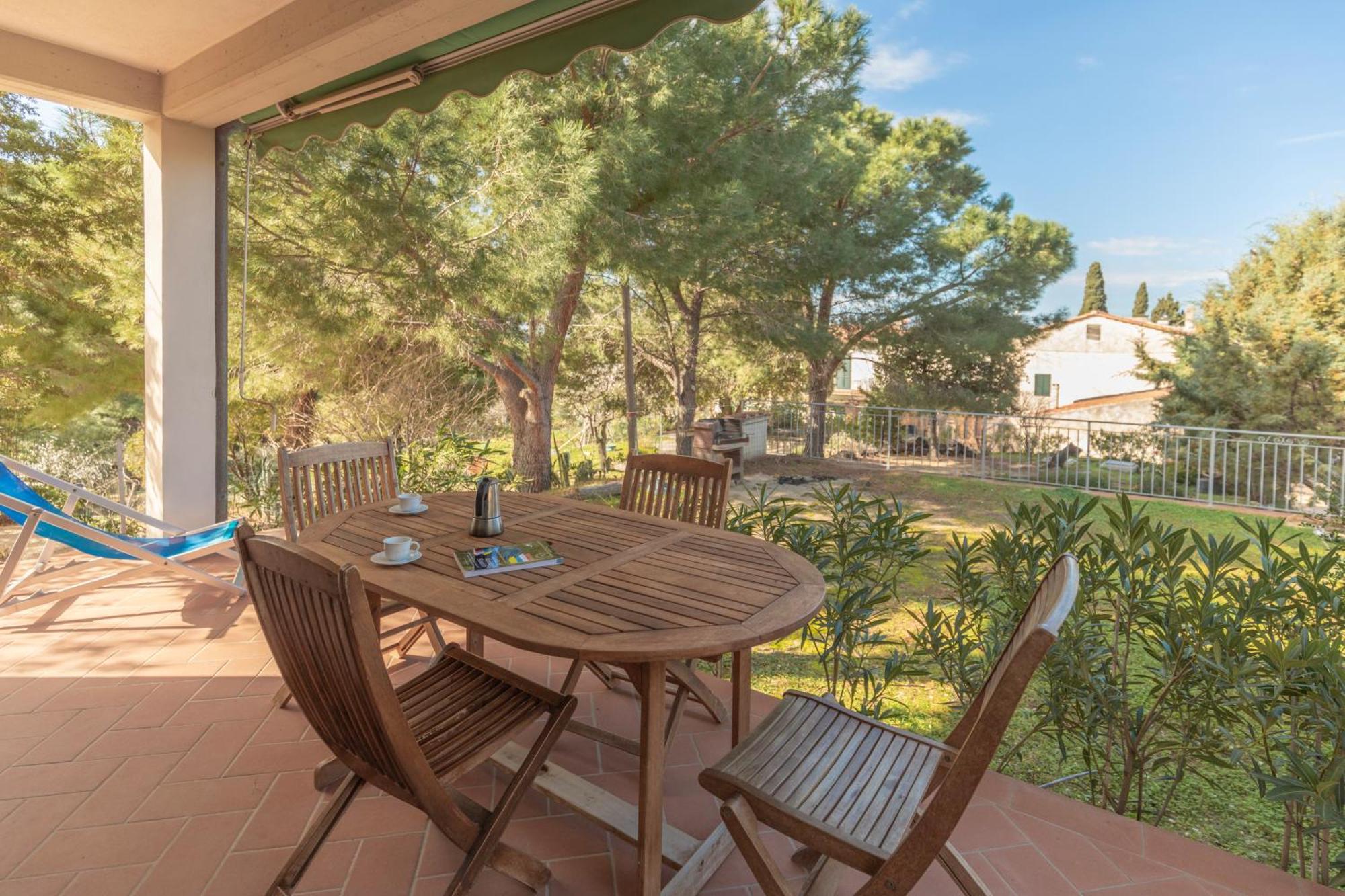 Holiday home Mandorlo E Melograno By Helloelba *